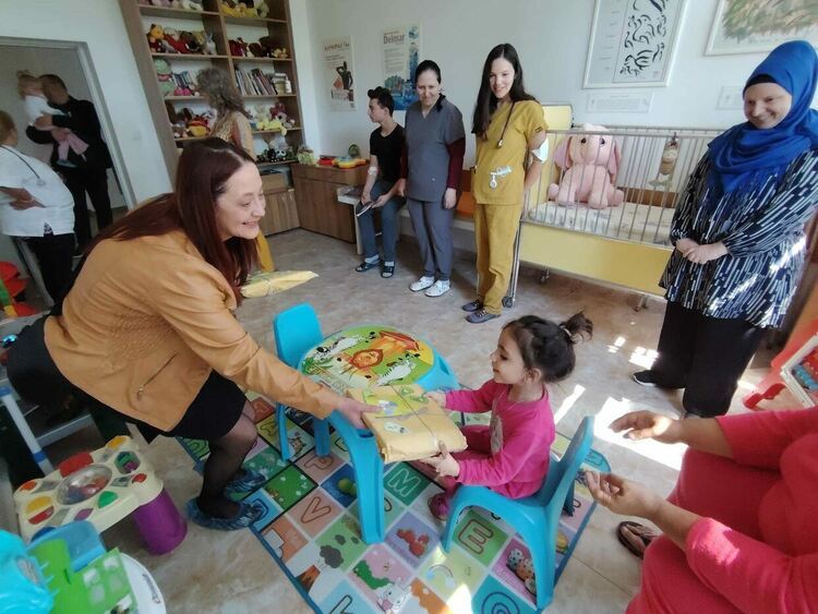 С грижа към бъдещите читатели на библиотеката