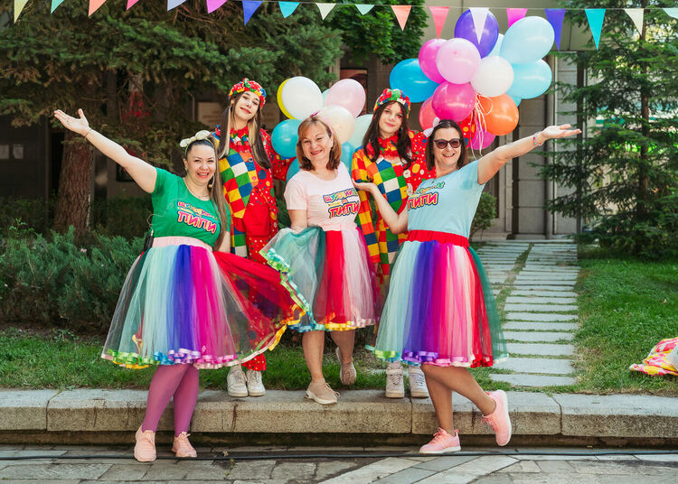 Хиляди деца изпълниха Централната градска алея на 1 юни