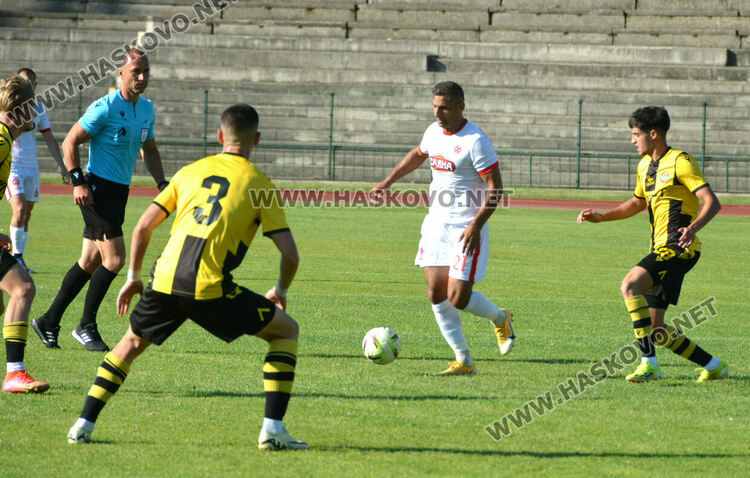 „Саяна Хасково“ завърши сезона с победа над „Ботев II“