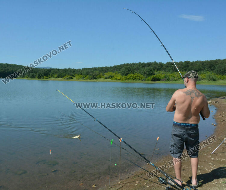 Ранобудни рибари откриха сезона