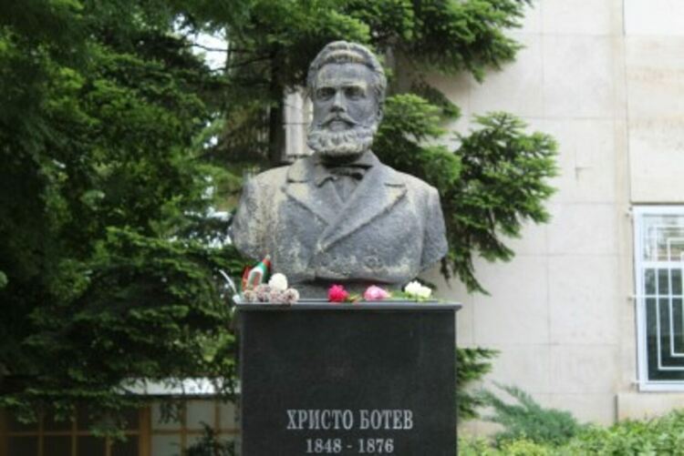 Община Хасково организира тържествен ритуал по повод Деня на Ботев и на загиналите за свободата и независимостта на България