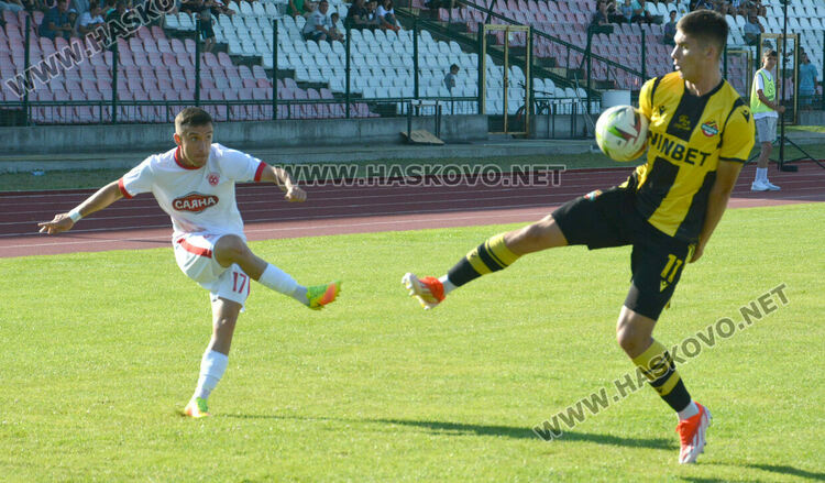 „Саяна Хасково“ завърши сезона с победа над „Ботев II“