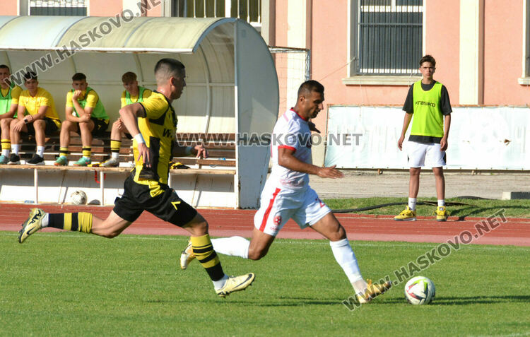„Саяна Хасково“ завърши сезона с победа над „Ботев II“