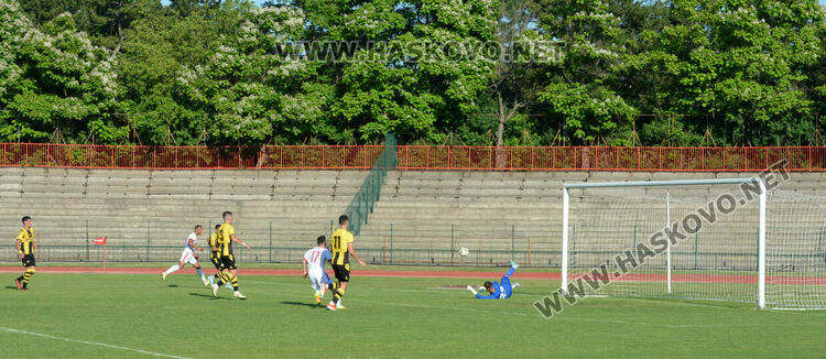 „Саяна Хасково“ завърши сезона с победа над „Ботев II“
