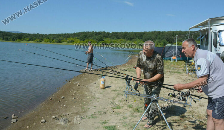 Ранобудни рибари откриха сезона