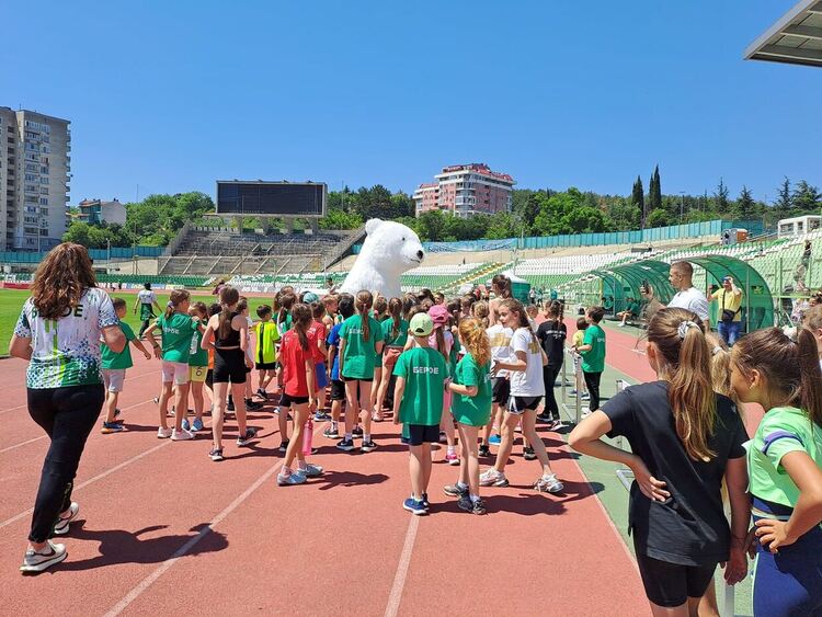 Четири медала за младите атлети на Хасково