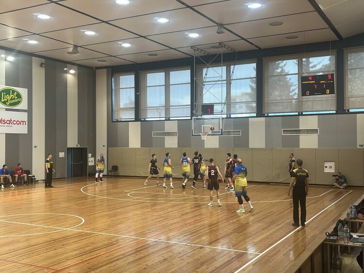 “Шоутайм Б” стана шампион на баскетболната Б група