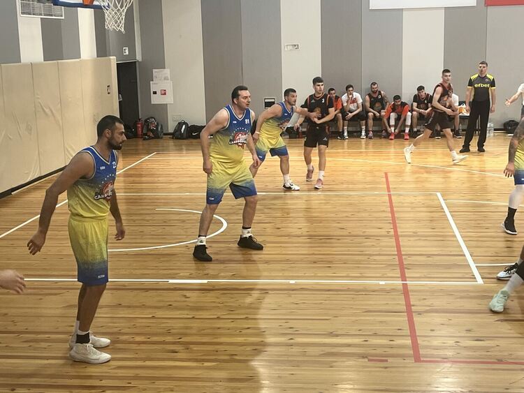 “Шоутайм Б” стана шампион на баскетболната Б група