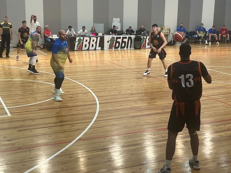 “Шоутайм Б” стана шампион на баскетболната Б група