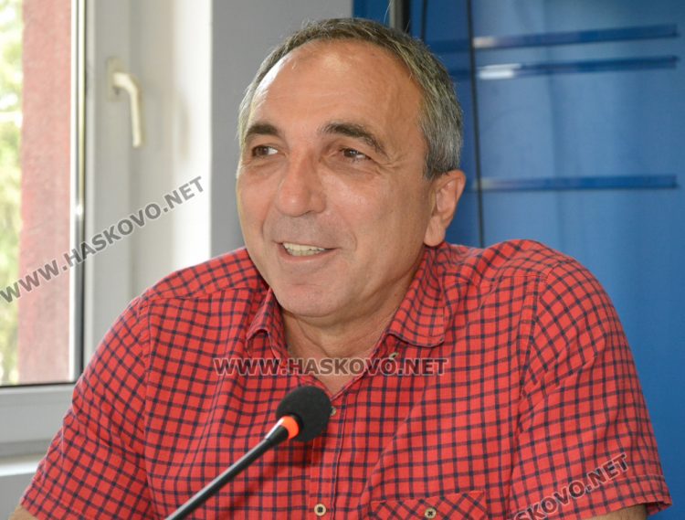 Иван Иванов