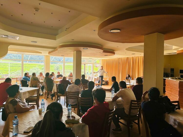 ТОДОР БАТКОВ- СИН: НЕДОПУСТИМО Е ДА СИ СОБСТВЕНИК НА ГОРИ И ДА СЕ НАЛАГА ДА КУПУВАШ ДЪРВА