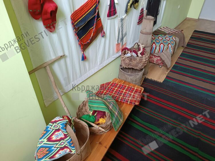 Кърджалийско училище има свой етнографски музей, децата учат история в него