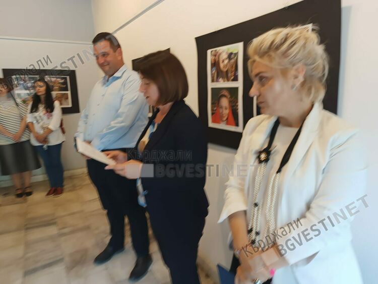 В Кърджали бе открита авторската изложба на Георги Кулов „Етнопалитра – лицата на балканския фолклор“