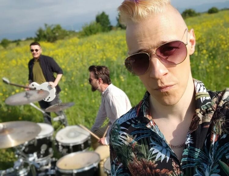 Innerglow представиха най-новото си парче „Освободен“  