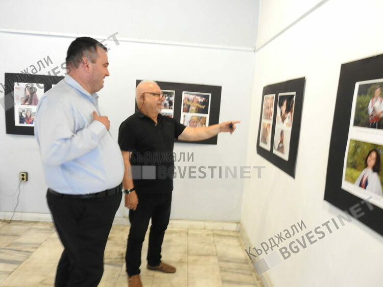 В Кърджали бе открита авторската изложба на Георги Кулов „Етнопалитра – лицата на балканския фолклор“