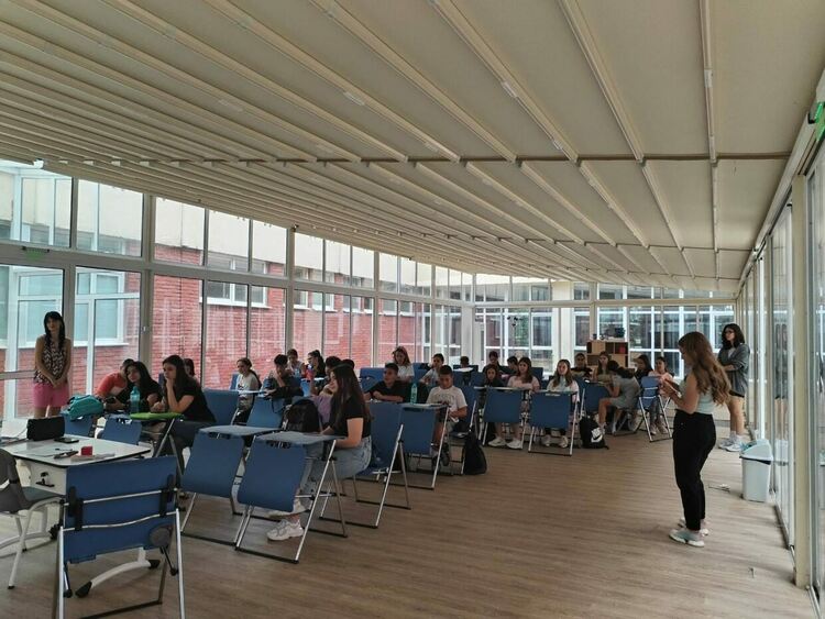 Ученици от "Златаров" са партньори в проект срещу агресията