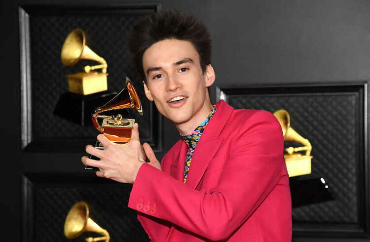 „Мистерията на българските гласове“ записва песен с Джейкъб Колиър