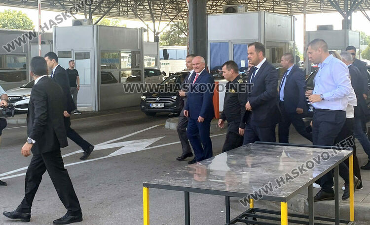 Премиерът Главчев: Осигурени са пари за разширяване на ГКПП „Капитан Андреево“