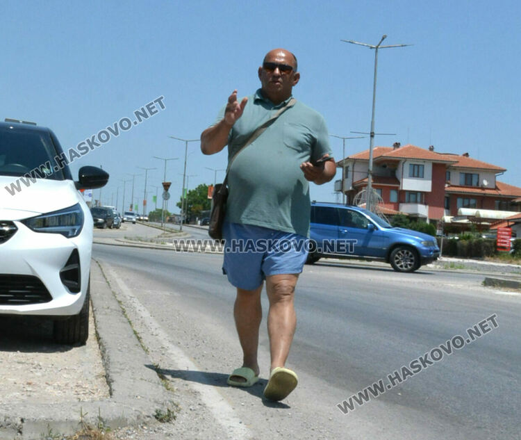 Производители спорят кой да продава на забранено място в Хасково