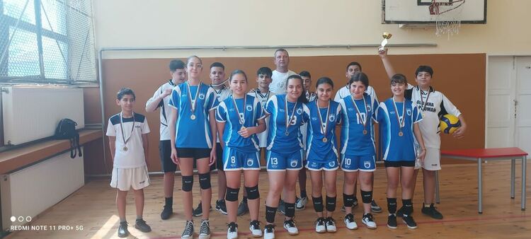 "Заедно в спорта" бяха учениците от училищата в Искра и Дебър