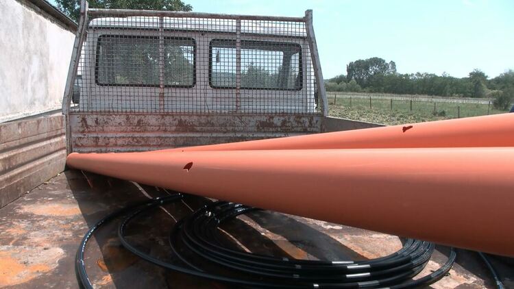 Градушка колкото орех унищожи посевите в село Динево