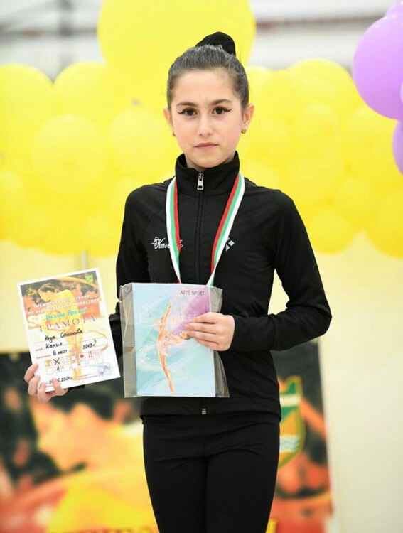 6 златни медала за гимнастичките на „Калия“ от международен турнир в Пазарджик