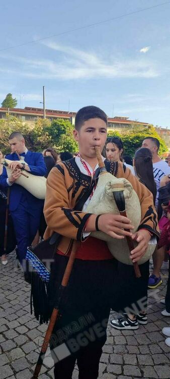 Йоан Петров от Кърджали с медал за изпълнения на каба гайда