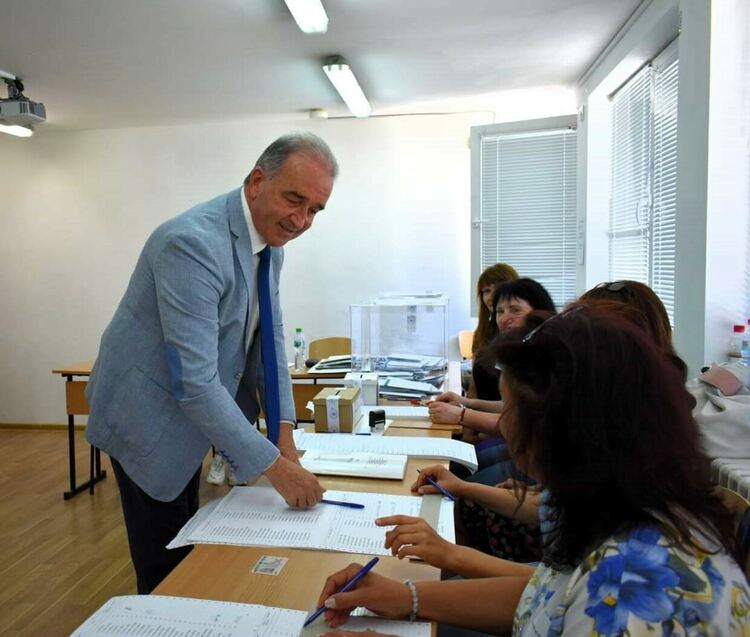 Кметът на Асеновград: В последните три години България е в застой