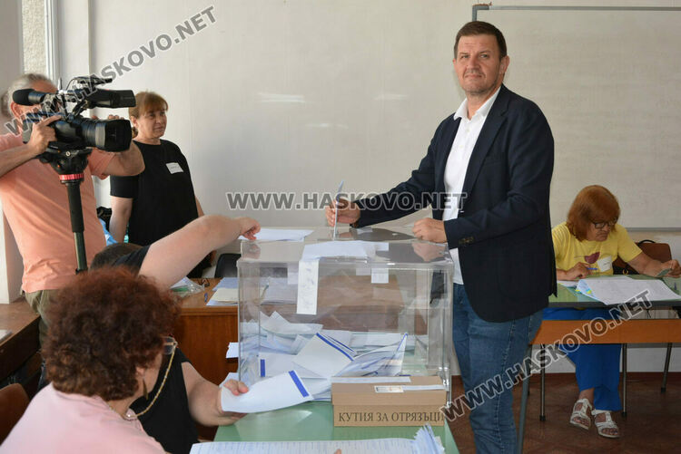 Станислав Дечев: Гласувах за сигурна Европа и за стабилно правителство в България, което да подпомага общините  