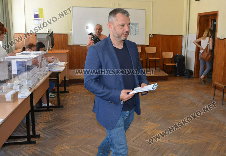 Делян Добрев: Гласувах за това да се развива държавата и в частност област Хасково