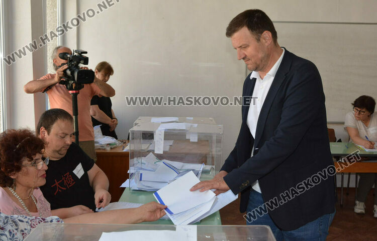 Станислав Дечев: Гласувах за сигурна Европа и за стабилно правителство в България, което да подпомага общините  