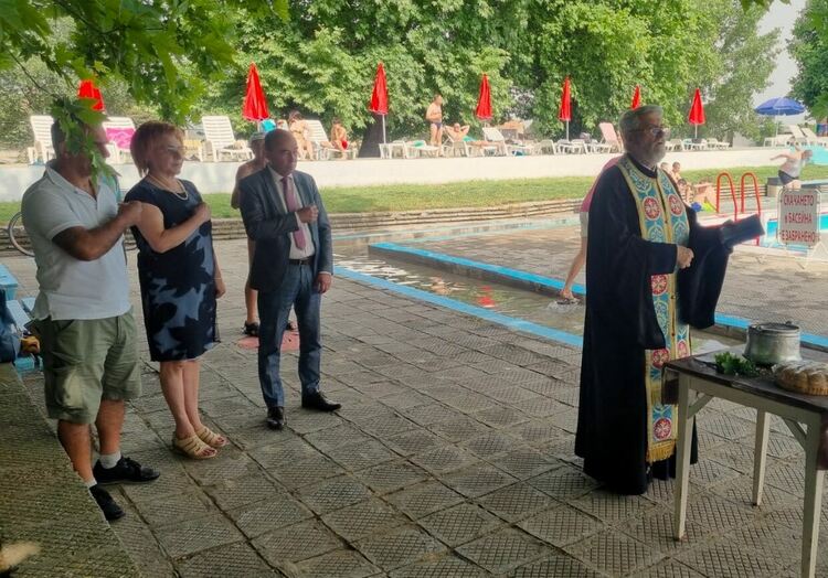 Откриха новия сезон на градския плаж в Асеновград 