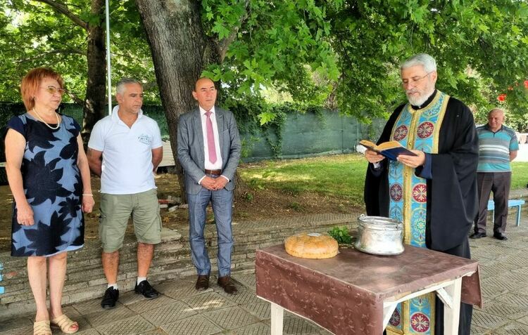 Откриха новия сезон на градския плаж в Асеновград 