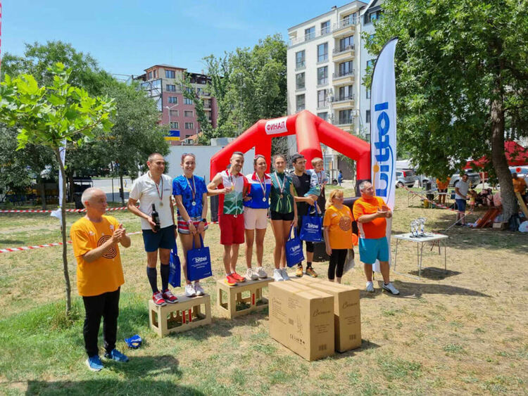 Отличия за състезателите на „Компас 1994“