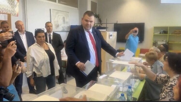 ДПС с безапелационна победа в изборите за Народно събрание в Кърджалийско,цели се във всичките мандати