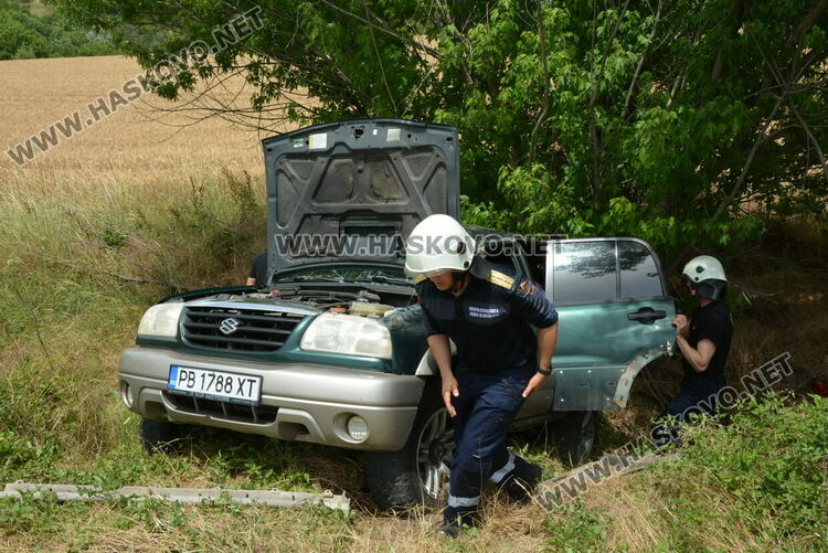 Дете и двама водачи пострадаха при катастрофа между Хасково и Клокотница