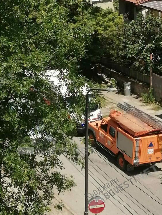 Мъж падна в шахта в Кърджали,транспортират го до болницата