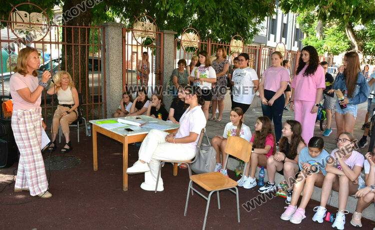 Ученици от „Климент“ показаха майсторско управление на велосипед