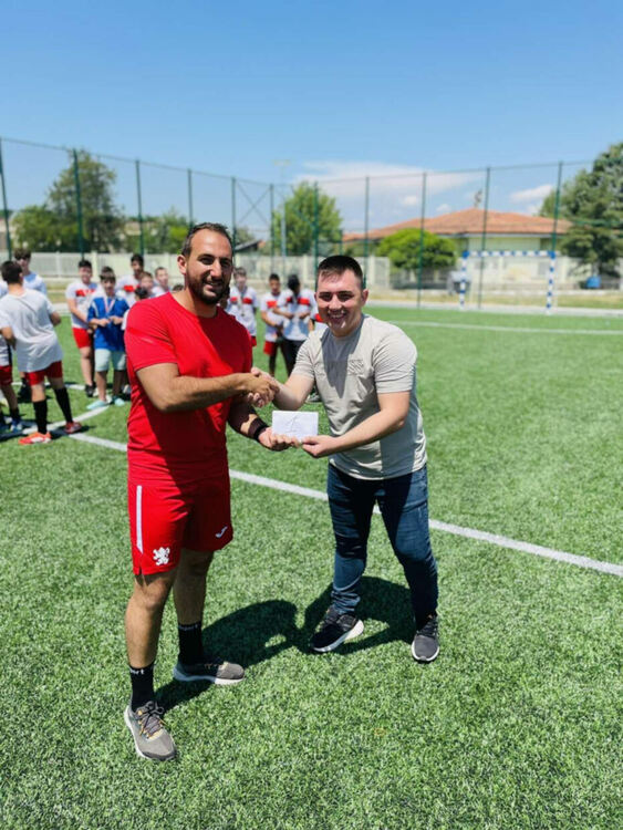 Училищата от общината се изправиха едно срещу друго във футболни двубои