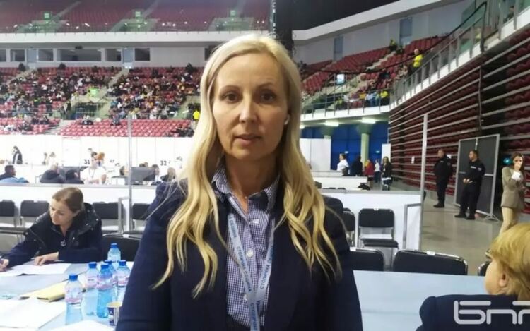 По-малко от 20% от секционните комисии са си заработили бонуса за правилно попълване на протокола, обяви Полина Витанова от ЦИК.