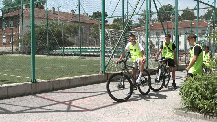 20 млади колоездачи показаха майсторски умения в управлението на велосипед