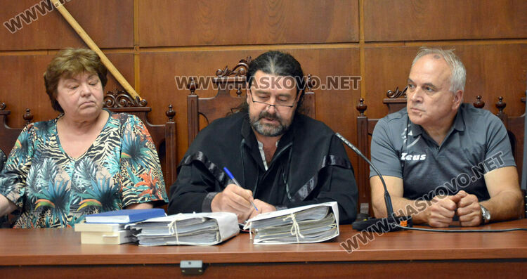 Не тръгна делото за загиналия след катастрофа Йордан заради отсъствие на подсъдимия и адвоката