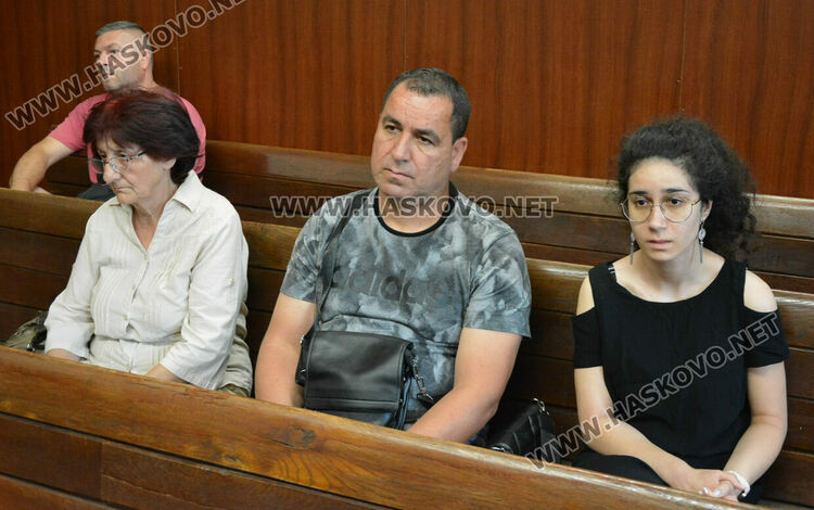 Не тръгна делото за загиналия след катастрофа Йордан заради отсъствие на подсъдимия и адвоката