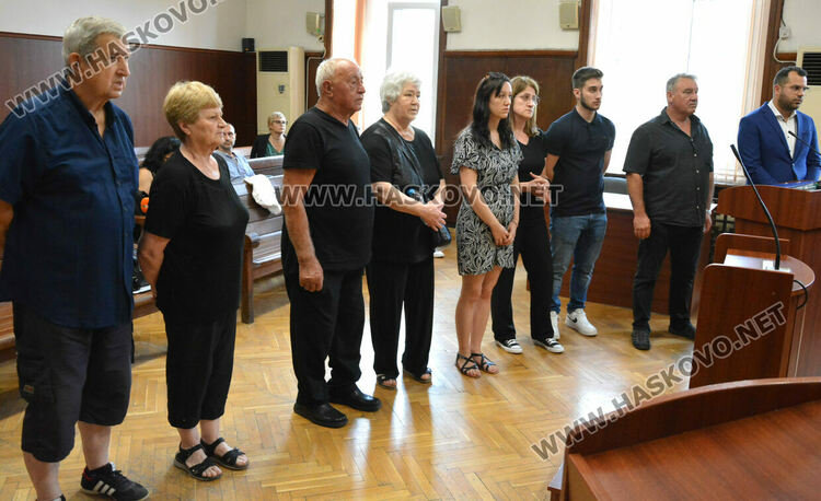 Не тръгна делото за загиналия след катастрофа Йордан заради отсъствие на подсъдимия и адвоката