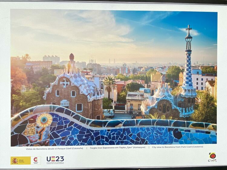 В Международния Младежки Център в Перник бе открита впечатляващата фотоизложба „Испания, по-близо“