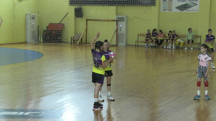 Хасково е домакин на финалите по хандбал за момичета до 12 години