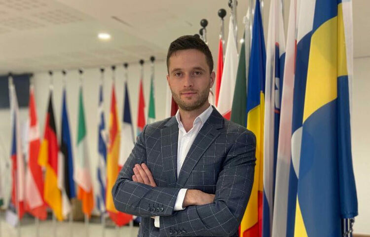 Анджей Джандев е вторият депутат на ДПС