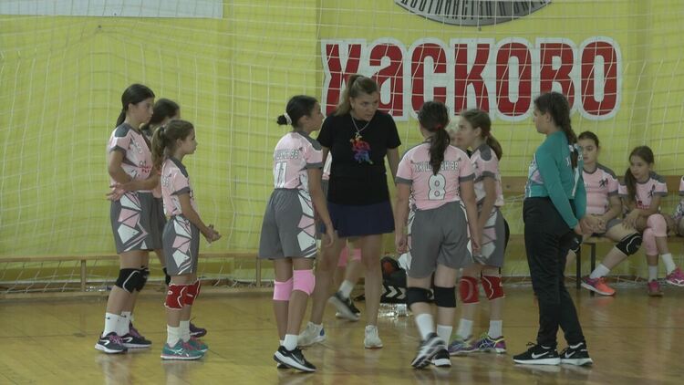 Хасково е домакин на финалите по хандбал за момичета до 12 години