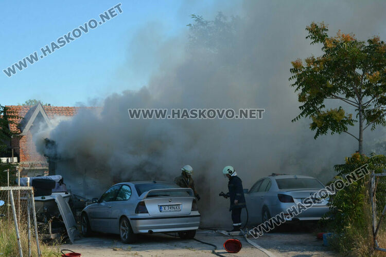 Пламна гараж в Хасково 