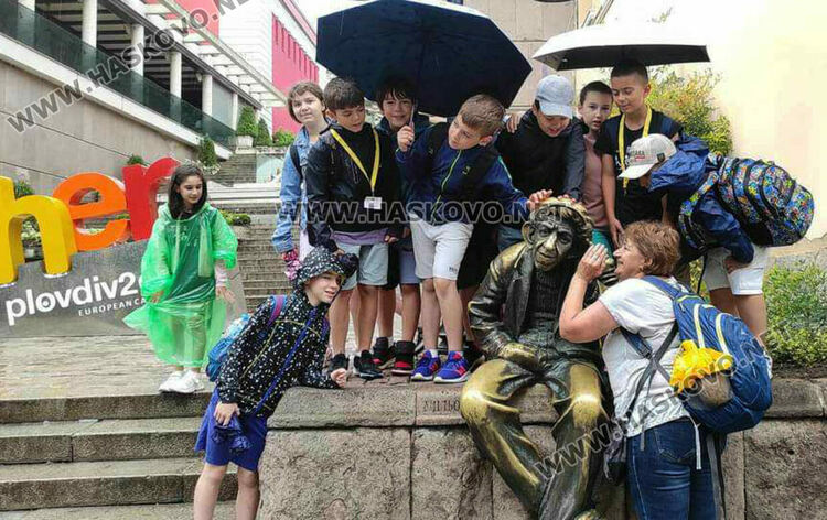 Хасковски ученици бяха делегати в третата среща на читателските клубове